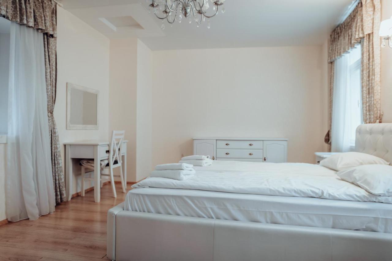 Dream Stay - Spacious 1-Bedroom Apartment In The Old Town タリン エクステリア 写真