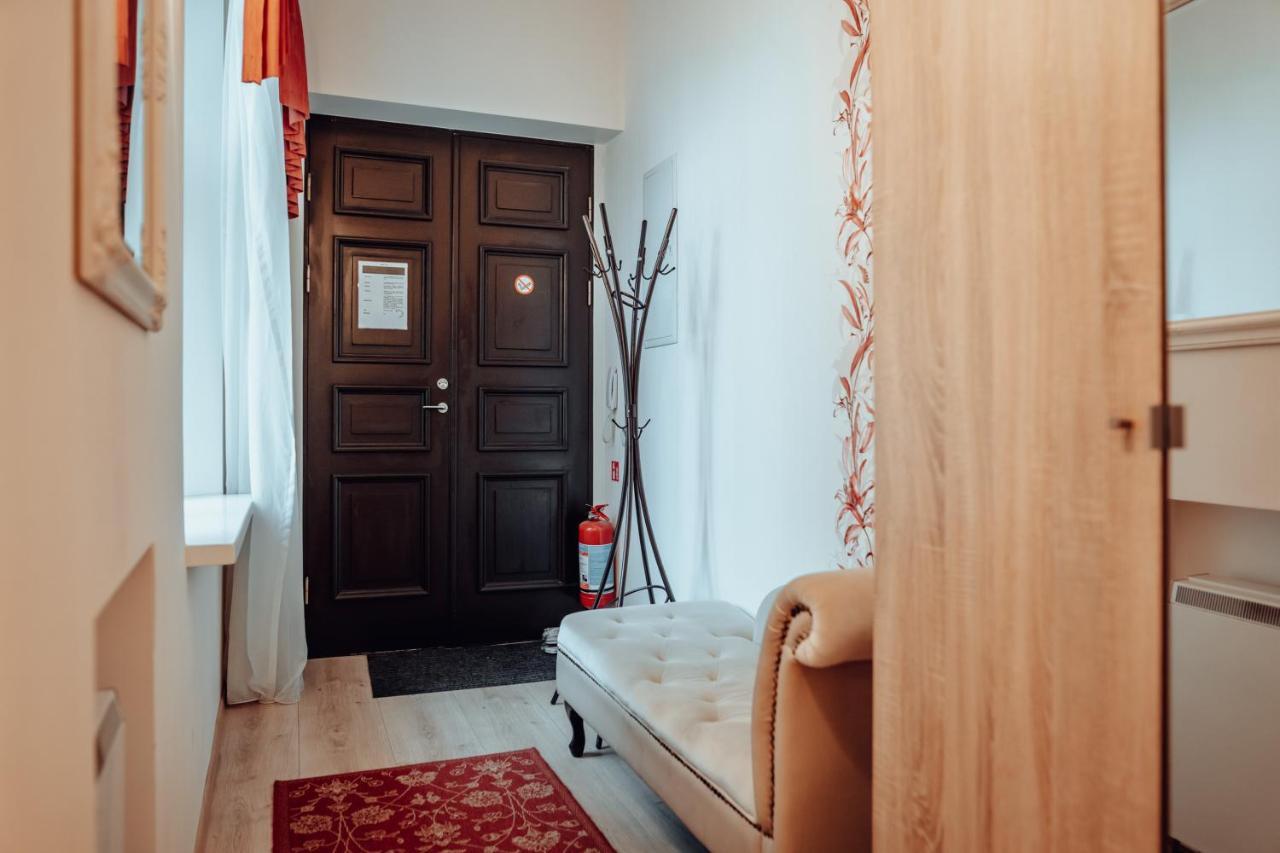 Dream Stay - Spacious 1-Bedroom Apartment In The Old Town タリン エクステリア 写真